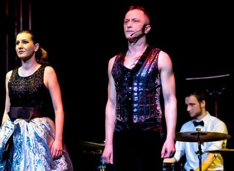 Odvážne, zábavné i kontroverzné hry v divadle Meteorit. Vstupenka na predstavenie podľa vášho výberu zo 7 predstavení.