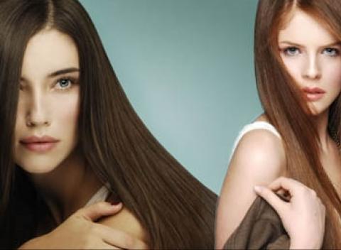 Sú vaše vlasy zničené a váš účes si žiada zmenu? Zastavte sa na chvíľu v každodennom zhone a navštívte s nami Kaderníctvo Royal Beauty.