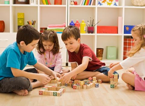 Hľadáte spoľahlivý baby sitting na piatok večer? Unicare centrum s profesionálnym personálom sa o vaše ratolesti postará.