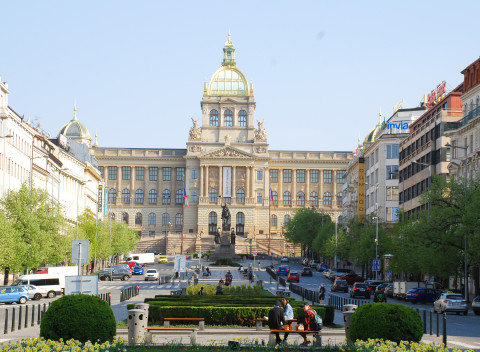 Praha exkluzívne z Václavského námestia v Hoteli Ambassador Zlatá Husa*****, raňajky + dieťa do 12 r.