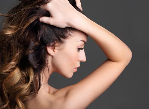 Zmena je život! Melír, ombré, sombré, bayalage, farbenie - kompletný dámsky strih s farbením alebo vybranou melírovacou technikou. 