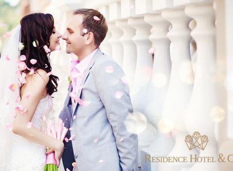 Svadobné dni pre nevesty a ženíchov. Nenechajte nič na náhodu a príďte si pozrieť do Residence Hotel&Club, ako by ten váš deň mohol vyzerať.