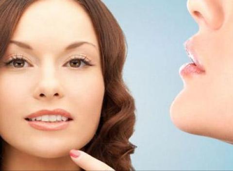 Zbavte sa dvojitej brady bezbolestným ultrazvukovým ošetrením v salóne Infinite Beauty. Spevnenie a vypnutie pokožky a omladenie tváre. 