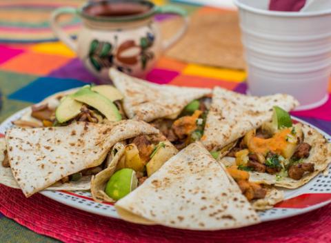 Reštaurácia Blue Agava v typickom mexickom štýle, kde vám 4 chody pre dvoch pripraví rodený Mexičan z tradičných surovín. 