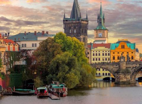 Krásy stovežatej metropoly Prahy ako na dlani, s ubytovaním vrátane raňajok na 1, 2 alebo 3 noci v rodinnom penzióne Březina. 