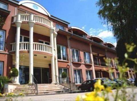 Duna Relax & Event Hotel**** na brehu Dunaja v Maďarsku je ideálnou voľbou pre luxusnú dovolenku. Čaká vás neobmedzený wellness a polpenzia.