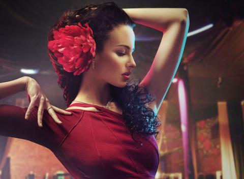 Kurz kubánskej salsy pre začiatočníkov počas 8 týždňov. Naučte sa tento sexi tanec krok po kroku a zažijete kopec zábavy a zdravého pohybu. 