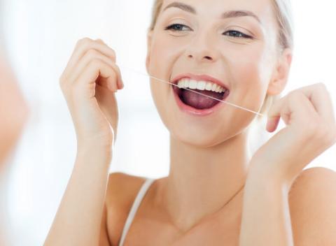 Dentálna hygiena s rýchlym objednaním - už žiadne kazy vďaka prevencii. Odstránia vám nečistoty a naučia vás správne sa starať o svoje zuby.