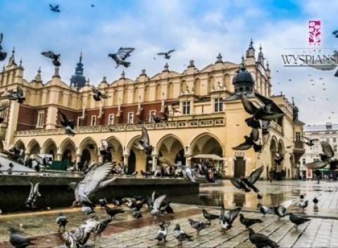 Spoznajte nádherné poľské mesto Krakov plné historických pamiatok. Pobyt v luxusnom hoteli Wyspiański*** v centre mesta s raňajkami. 