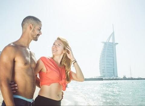 Uži si týždeň v Dubaji - plnom bohatstva, luxusu a prepychu. Dovolenka na 8 dní s polpenziou v hoteli Marina View**** blízko pláže.