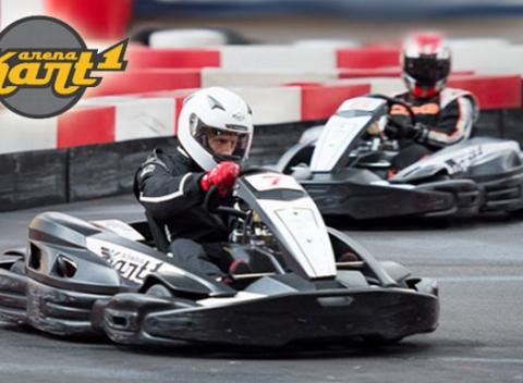 Adrenalínová jazda na plný plyn, zmerajte si sily s kamarátmi. Zážitok z jazdy na motokárach v Národnom motokárovom centre Kart One Arena. 