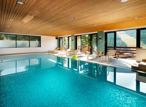 Zahoďte starosti všedného dňa a stres za hlavu a prežite rozprávkové Vianoce v malebnom Špindlerovom Mlyne v Krkonošiach v hoteli Adam****.