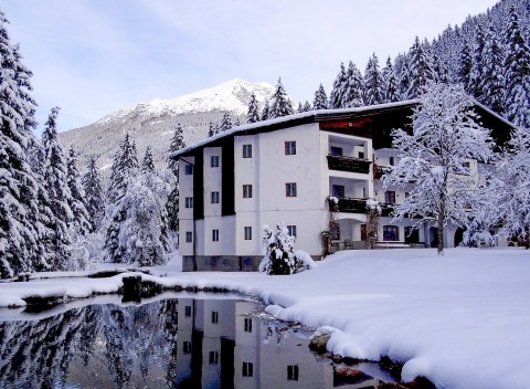 Rakúske Alpy v Hoteli Evianquelle *** so saunou a polpenziou + 2 deti do 15 rokov zdarma.