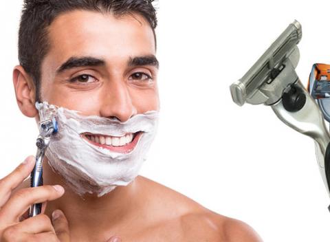 Pre najjemnejšie a najkvalitnejšie holenie je tu Gillette MACH 3 alebo Gillette Fusion Power + náhradné hlavice 4 kusy.