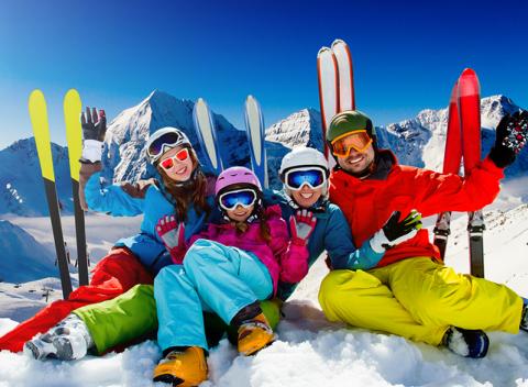 Milujete lyžovanie, sneh, zimu? Potom si užite dovolenku v lyžiarskom stredisku Oščadnica. Pobyt vo Villa Ľudmila s polpenziou a wellness.