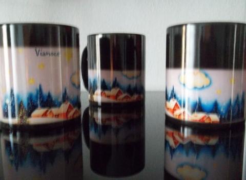 Jedinečný vianočný termo hrnček. Ranná káva, horúci čaj alebo sladké kakauko. Aj povinné ranné rituály sa môžu zmeniť na romantickú pohodu. 