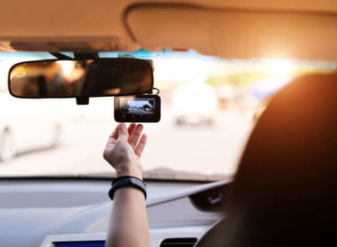 Kamery do auta – bezpečnosť na cestách, ktorá sa vyplatí.