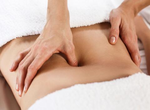 Klasická masáž, reflexná masáž alebo bankovanie, príjemne si oddýchnete a váš chrbát vám len poďakuje. Zverte sa do rúk odborníka.