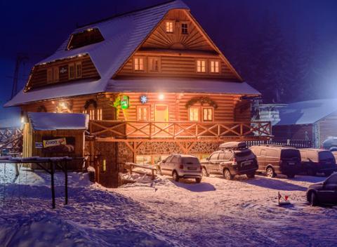 Z hotela rovno na svah! Zimné last minute pobyty v hoteli Kristína*** na Orave s polpenziou a wellness v lyžiarskom stredisku SKI Zábava. 