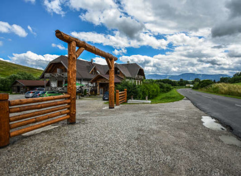 Relax na Liptove, len kúsok od aquaparkov v penzióne Gazdovský dvor s atmosférou vidieckeho sídla.