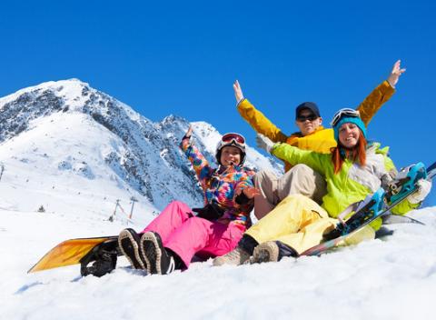 Prežite perfektnú lyžovačku na Orave v okolí krásneho Zuberca a Roháčov. Pobyt s polpenziou v hoteli Millennium** v Západných Tatrách. 