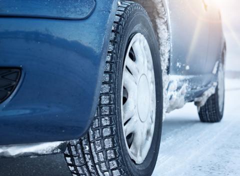 Prezutie pneumatík a vyváženie pre posledných mohykánov. Užívajte si lepšie jazdné vlastnosti, kratšie brzdenie a vyššiu mieru bezpečnosti. 