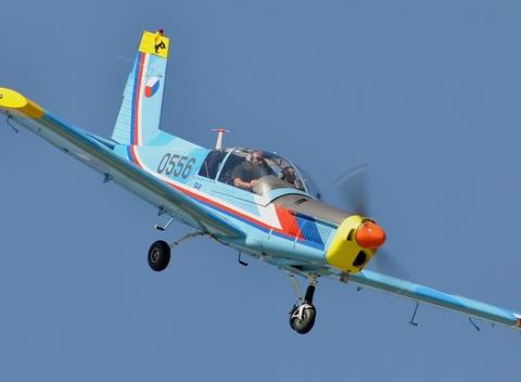 V živote sú chvíle, na ktoré človek proste nezabudne. A takou sa určite stane aj akrobatický let plný adrenalínu pre 1 osobu. 