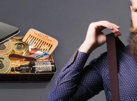 Darčeková sada prípravkov na bradu a fúzik pre pánov. Nórska značka Angry Norwegian inšpirovaná najbradatejšími drevorubačmi.