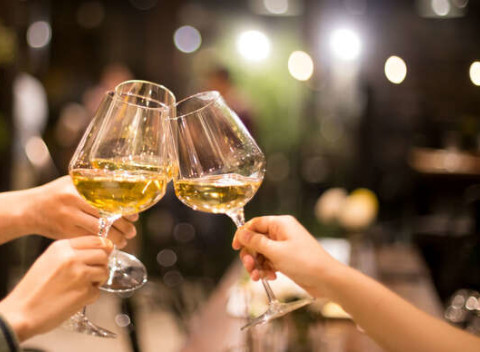 Kupón na konzum vo WINE NOT!? Exkluzívne vína priamo na Hlavnom námestí.