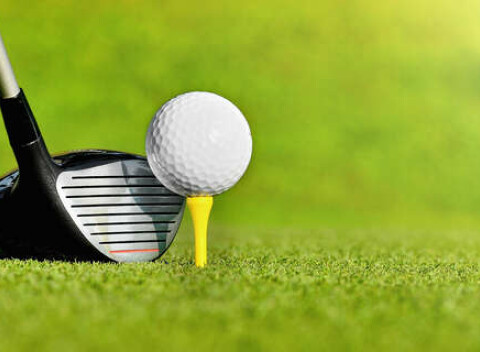 Pre všetkých golfových nadšencov je tu darčeková poukážka na kurz zelenej karty.