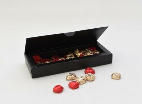 Chlapská bonboniéra zo sušeného mäsa. Skvele chutia k vínu, k pivu alebo len tak ako zdravá maškrta.