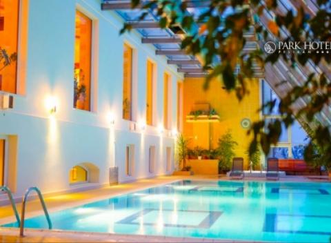 Oddýchnite si v čarovnom prostredí mesta Szombathely. Čaká vás ubytovanie v luxusnom hoteli Pelikán **** s bohatou polpenziou a wellness.  