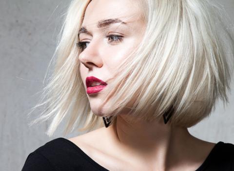 Nový začiatok, nové situácie, nové zážitky i nové vlasy! Poďte do toho a vyberte si strih, melír či regeneráciu a buďte in.