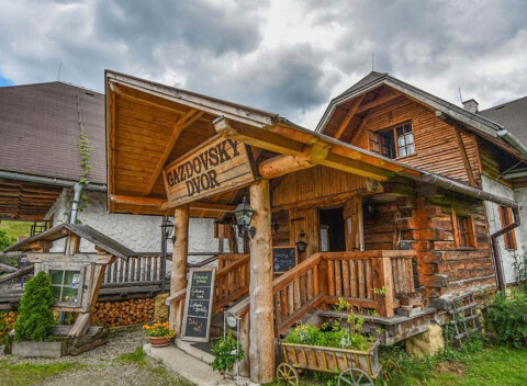 Penzión Gazdovský dvor s polpenziou, Liptov Region Card, GoPassom a množstvom zliav.