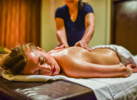 Relax vo dvojici vo wellness a na masáži. Vstup do wellness a thajská masáž pre 2 osoby v BaanThai.