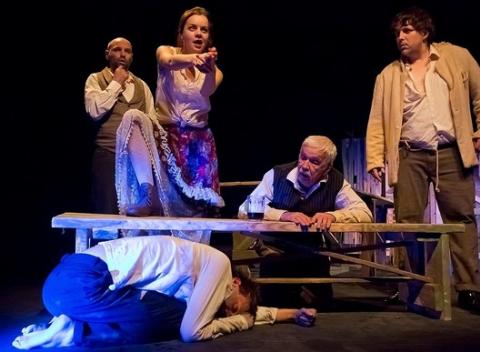 Limitovaná ponuka na februárovú first minute vstupenku do divadla Malá scéna STU. Len pre prvých 100 zákazníkov. 