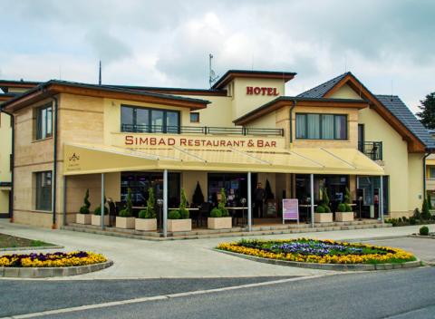 Vyrazte za oddychom do kúpeľného mesta Mosonmagyaróvár v Maďarsku. Pobyt pre 2 v komfortnom 3* hoteli s polpenziou a neobmedzeným wellness. 