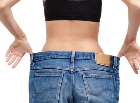 Cvičíte, ale napriek tomu sa prebytočných pár kíl neviete zbaviť? Prístrojová lymfodrenáž, kavitácia či rádiofrekvencia vám pomôže schudnúť.