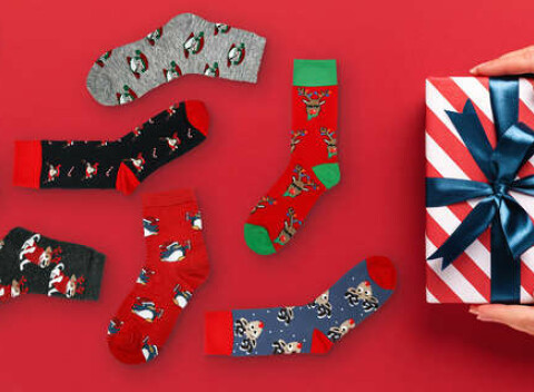 Veselé ponožky so zimnými motívmi – ponožiek nie je nikdy dosť.