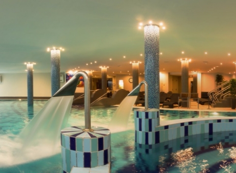 Vyberte sa za pamiatkami a špecialitami poľskej kuchyne do magického Krakova. Pobyt v modernom 4* Q Hotel Plus s raňajkami a fitness. 