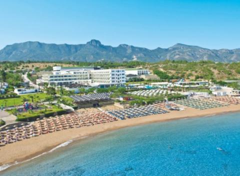 Zaslúžený letný oddych pre 2 osoby na jednom z najkrajších ostrovov Cyprus! Vyberte si jeden z 5* hotelov a užite si skvelú dovolenku. 