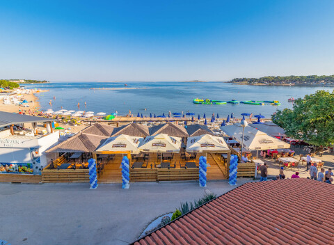 Istria blízko Puly v Hoteli Koral *** len 50 m od mora s raňajkami + dieťa do 7 rokov zdarma.