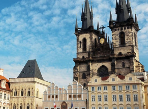 Hotel Adler***+ je ideálne riešenie otázky, kde sa ubytovať v Prahe, aby bolo kamkoľvek na skok. Pobyt s raňajakmi v centre Prahy pre dvoch.