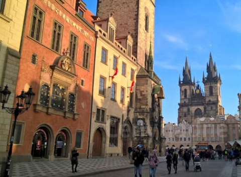 Urobte si rodinný výlet do Prahy. Pobyt v apartmánoch penziónu Beneš pre 2 dospelých a 2 deti do 12 rokov za výborné ceny.