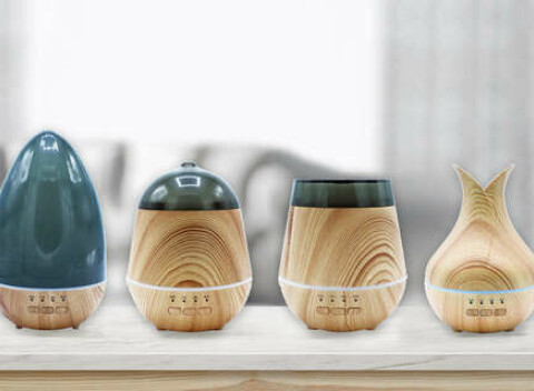 Elektrické aróma difuzéry - kombinácia aromaterapie, colorterapie a zvlhčovača.