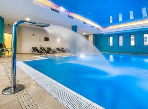 Romantická večera, wellness alebo pobyt v hoteli Panorama**** v centre Trenčianskych Teplíc.