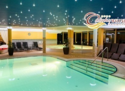 Wellness hotel Calimbra **** leží len pár minút chôdze od jedinečných jaskynných kúpeľov v Miškolci. Užite si bohatý wellness a polpenziu.