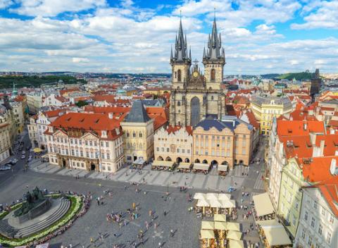 Spoznajte krásy a pamiatky stovežatej Prahy. Pobyt s raňajkami v Hoteli Aladin*** v pokojnej lokalite blízko centra Prahy. 