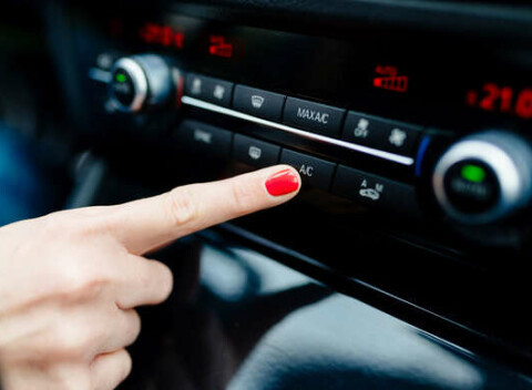 Dezinfekcia klimatizácie ozón alebo plnenie klimatizácie chladivom, aj s možnosťou pick-up servisu.