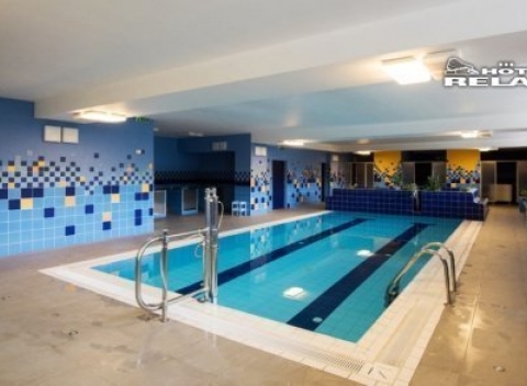 Užite si pobyt v krásnej prírode Valašských Beskýd. Ubytovanie v 3* hoteli Relax s vnútorným bazénom, wellness, masážou a polpenziou.